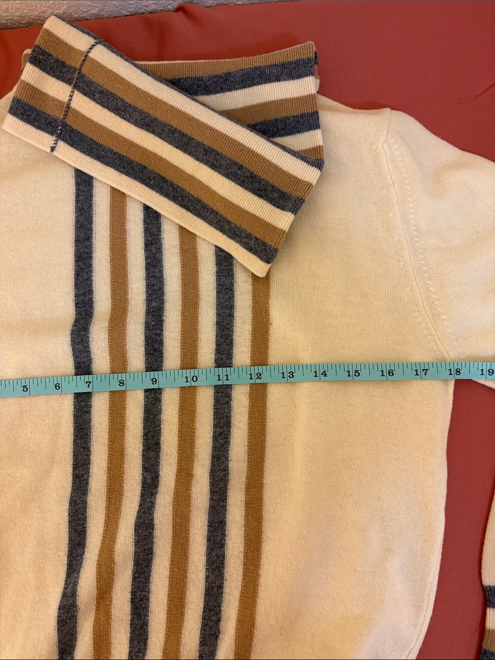 Vintage Jaeger - 100% Lambswool Cream Striped Turtleneck Sweater - Picture 8 of 9